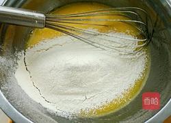 戚风奶油蛋糕卷的做法图解3