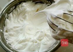 戚風奶油蛋糕卷的做法圖解7