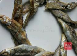 多春鱼豆腐盅的做法图解8