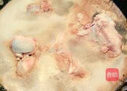 白萝卜骨头汤的做法图解2