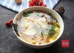 腐竹金针菜鱼汤的做法图解9