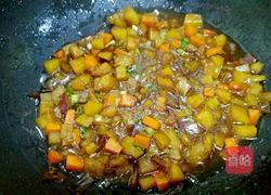 红烧土豆盖浇面的做法图解10