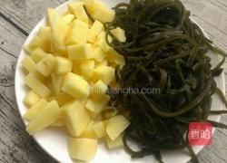 土豆炖海带的做法图解1