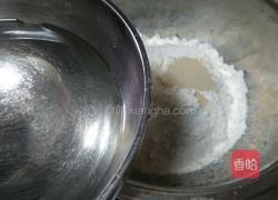 白菜香菇肉包子的做法图解1