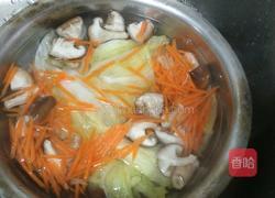 白菜香菇肉包子的做法图解4