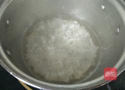 冰糖银耳汤的做法图解3