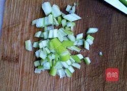 黄瓜蛋炒饭的做法图解3