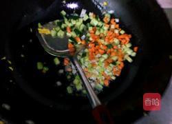 黄瓜蛋炒饭的做法图解6