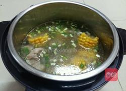 玉米大骨头汤的做法图解7