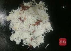 腊肠鸡蛋炒饭的做法图解3