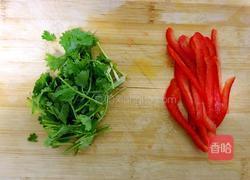 香菜木耳的做法图解2