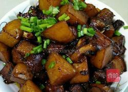 红烧肉炖土豆的做法图解9