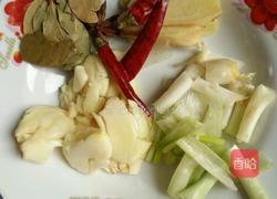 红烧肉炖土豆的做法图解1