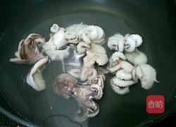 爆炒墨鱼仔的做法图解2