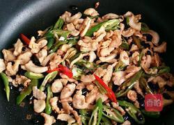 青椒炒油渣的做法图解6