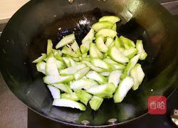 家常丝瓜炒肉的做法图解6