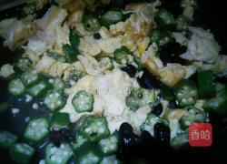 黑木耳秋葵炒鸡蛋的做法图解6