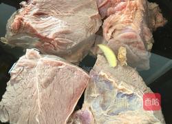 卤牛肉的做法图解1
