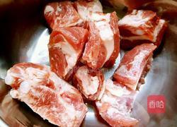 排骨玉米萝卜煲仔饭的做法图解2