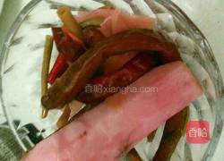 泡菜煮面的做法图解3