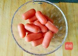 炸火腿肠的做法图解1