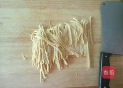 韭菜炒豆皮的做法图解3