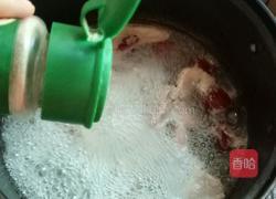 红枣瘦肉汤的做法图解4