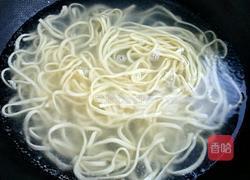 白菜炒面的做法图解1