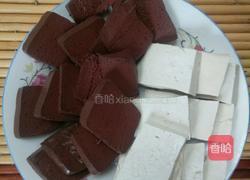 猪血豆腐的做法图解2