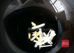 腊味火腿炒蒜薹的做法图解4