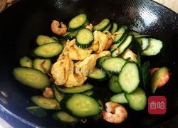 虾仁黄瓜炒蛋的做法图解11