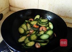 虾仁黄瓜炒蛋的做法图解10