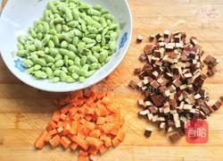 毛豆炒豆干的做法图解1