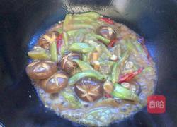 香菇炒丝瓜的做法图解5