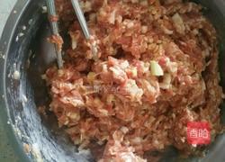 玉米虾仁水饺的做法图解2