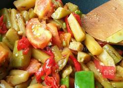 茄子辣椒西红柿的做法图解7