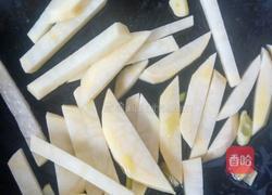 土豆条炒蒜苔的做法图解6