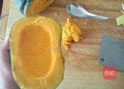 南瓜炖鸡的做法图解1