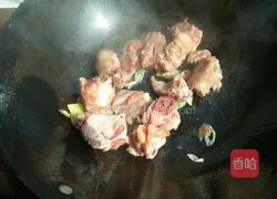 南瓜炖鸡的做法图解6