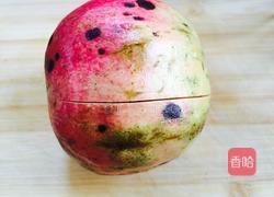 榨石榴汁的做法图解3