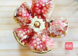 榨石榴汁的做法图解4