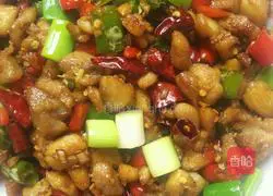 Illustration of home-style spicy chicken diced 7