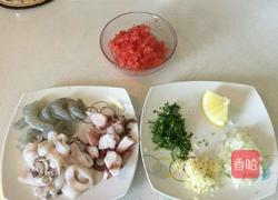海鲜意面的做法图解2