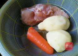 土豆鸡肉焖饭的做法图解2