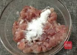 肉末香芹炒粉条的做法图解1