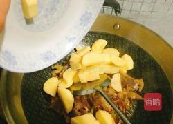 腊肉炖土豆的做法图解5