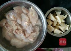 竹笋炖鸡的做法图解3