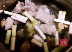 莲藕腔骨汤的做法图解6