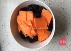 白菜木耳的做法图解7