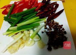 酸辣鱿鱼汤的做法图解3